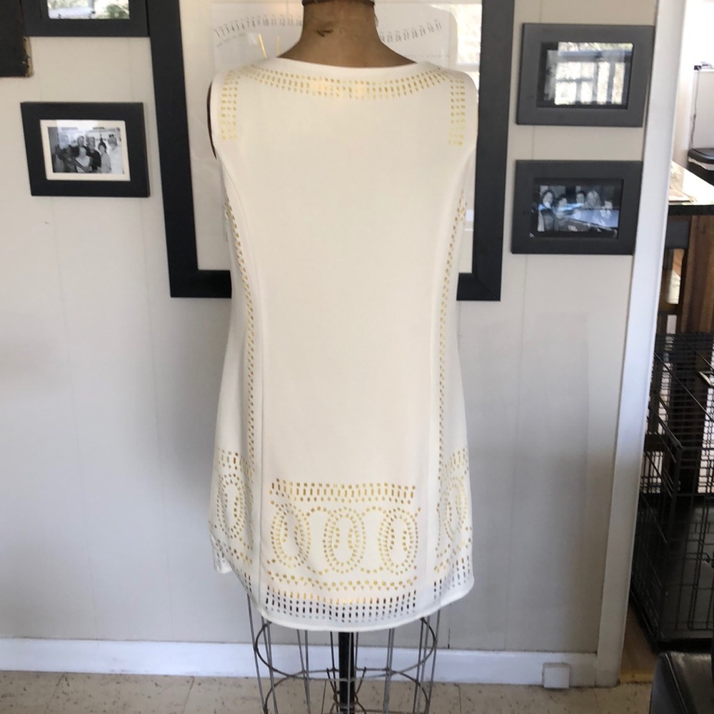 Dress - Picture 6 of 6